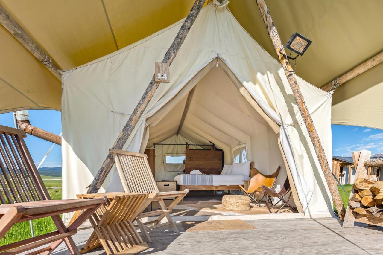 Under Canvas West Yellowstone Extérieur photo