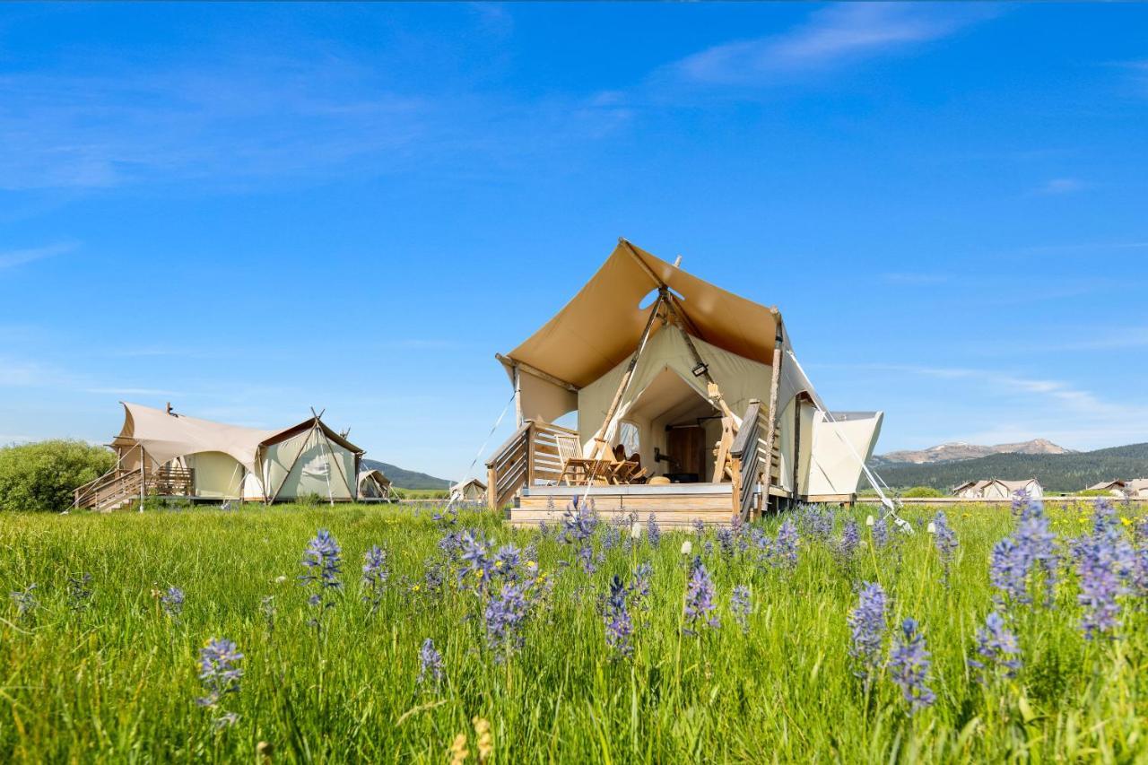 Under Canvas West Yellowstone Extérieur photo